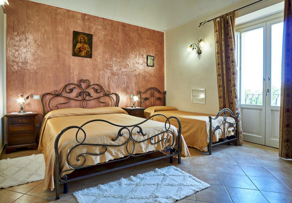 Agriturismo Conte Ruggero Villa Centuripe Dış mekan fotoğraf