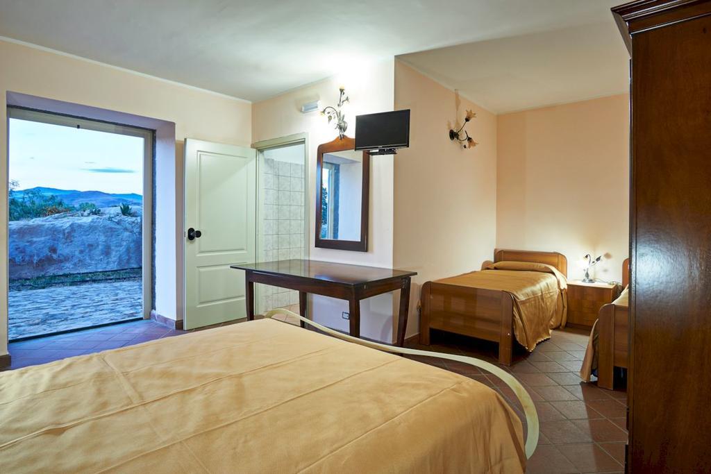 Agriturismo Conte Ruggero Villa Centuripe Dış mekan fotoğraf
