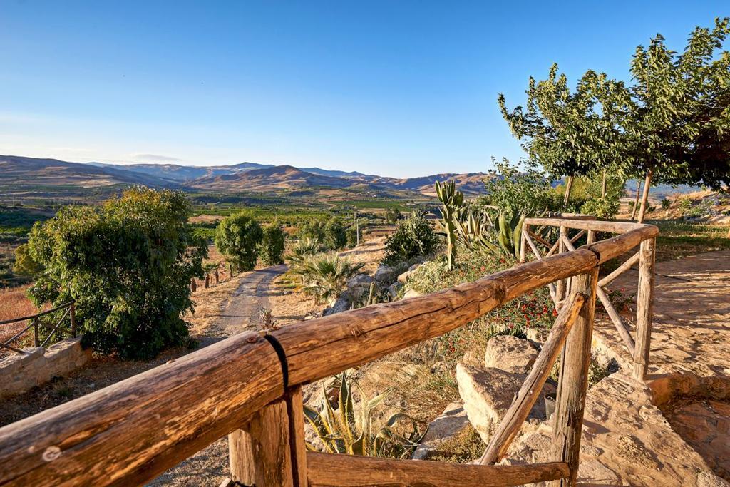 Agriturismo Conte Ruggero Villa Centuripe Dış mekan fotoğraf