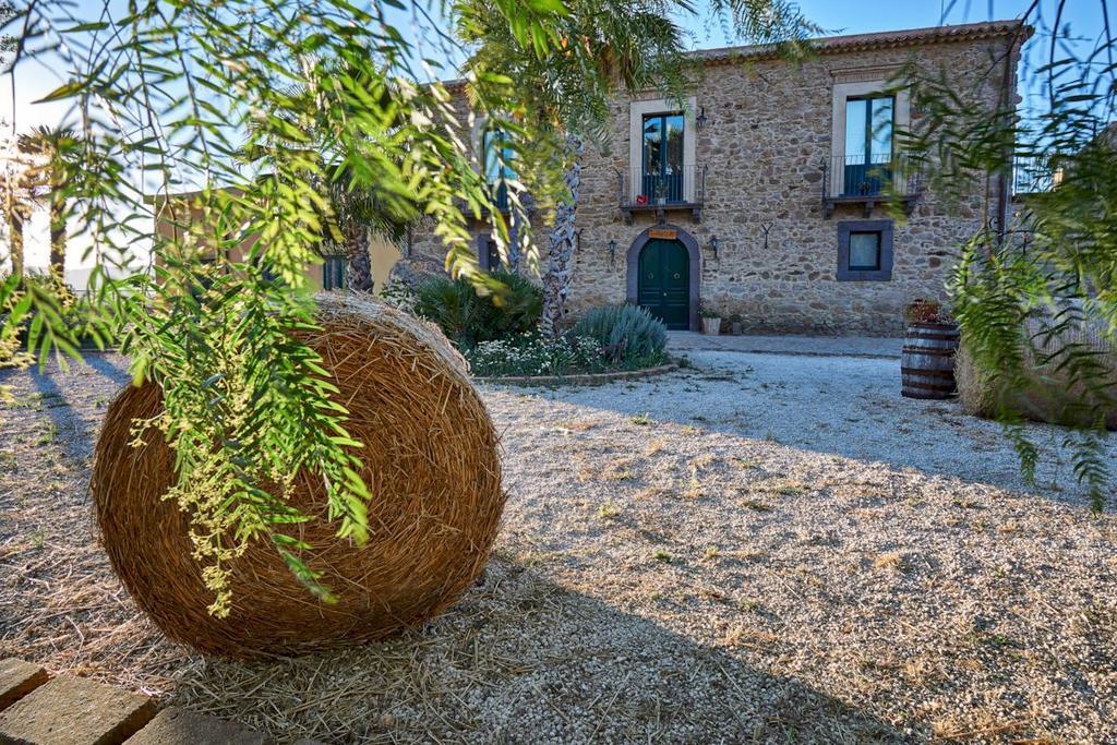 Agriturismo Conte Ruggero Villa Centuripe Dış mekan fotoğraf