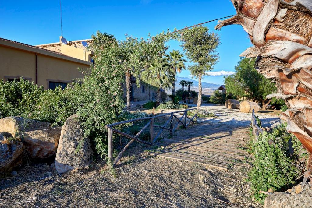 Agriturismo Conte Ruggero Villa Centuripe Dış mekan fotoğraf